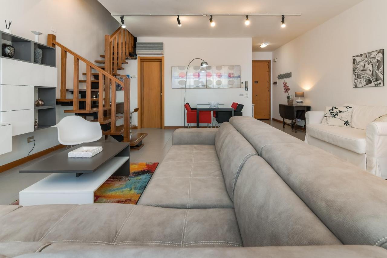 Dario Apartment - Magnolia Holidays フェルティリア エクステリア 写真